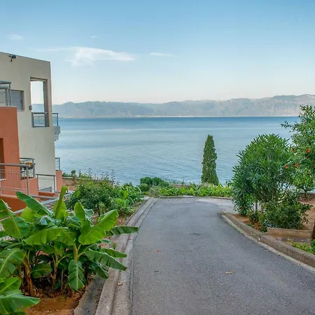 Amazing Beach House With Access To Private Beach!! * Petalídhion